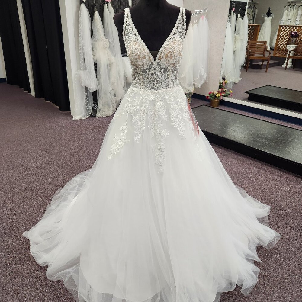 Pronovias 922010 Size 12 Ivory/Nude Lace/Tulle  Wedding Dress Bridal Gown
